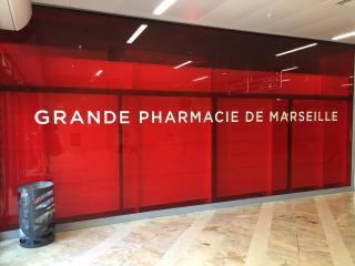Nettoyage vitres Marseille - Grande pharmacie